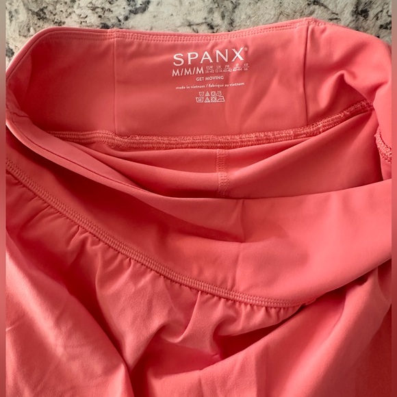 2 for 1 - SPANX Get Moving Skort 🤾🏻‍♀️🏌🏻‍♀️ - Picture 4 of 9